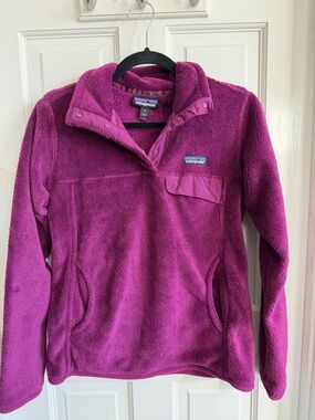 Patagonia Fleece Pullover in Deep Magenta